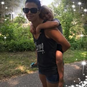 Meet your Posher, Amber